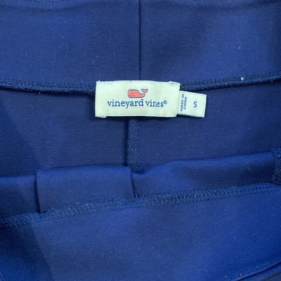 Vineyard Vines size small navy blue mini skirt - Picture 2 of 2